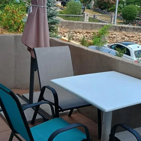 Lucky Star - Free Parking Rijeka